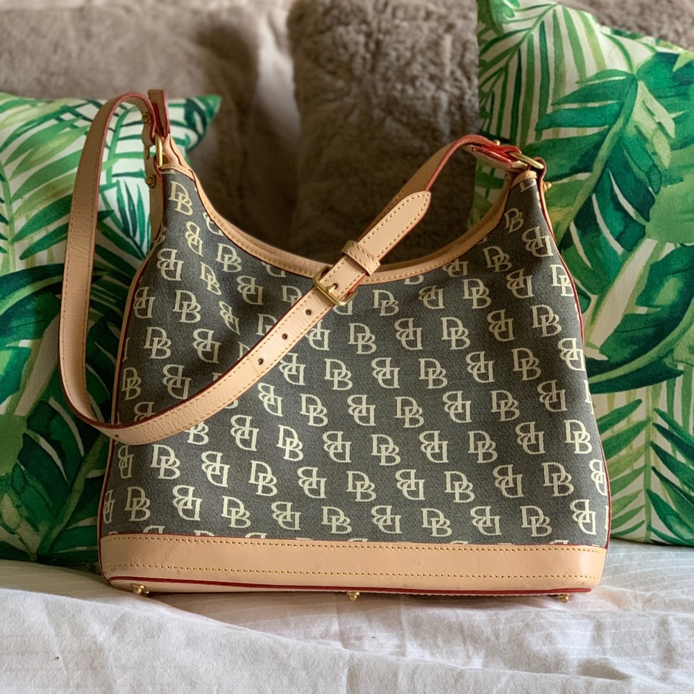 Dooney & Bourke